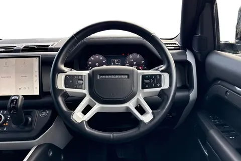 KW74UBJ Land Rover Defender 110 3.0 D350 110 X-Dynamic HSE 5dr Thumbnail #17