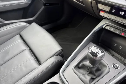  Audi A3 1.5 TFSI S line Euro 6 (s/s) 4dr Thumbnail #20