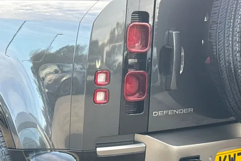 KW74UBJ Land Rover Defender 110 3.0 D350 110 X-Dynamic HSE 5dr Thumbnail #21