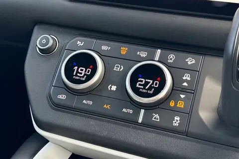 KW74UBJ Land Rover Defender 110 3.0 D350 110 X-Dynamic HSE 5dr Thumbnail #24