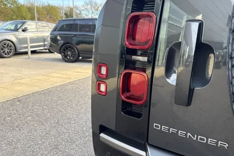 KW74UBJ Land Rover Defender 110 3.0 D350 110 X-Dynamic HSE 5dr Thumbnail #28
