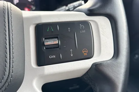 KW74UBJ Land Rover Defender 110 3.0 D350 110 X-Dynamic HSE 5dr Thumbnail #34