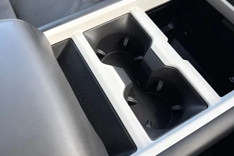 KW74UBJ Land Rover Defender 110 3.0 D350 110 X-Dynamic HSE 5dr Thumbnail #47