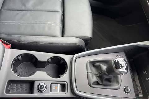  Audi A3 1.5 TFSI S line Euro 6 (s/s) 4dr Thumbnail #52