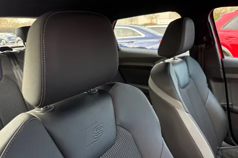 23 of 65 for Audi A1 S line 30 TFSI 116 PS 6-speed