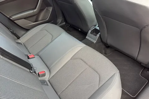 38 of 65 for Audi A1 S line 30 TFSI 116 PS 6-speed