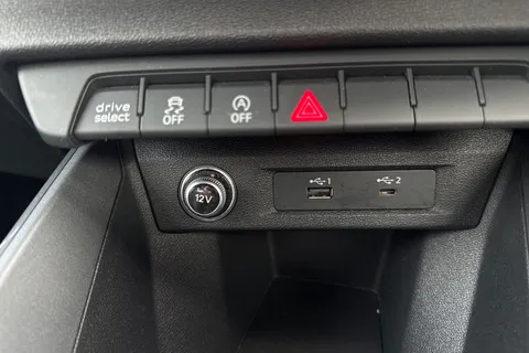 58 of 65 for Audi A1 S line 30 TFSI 116 PS 6-speed