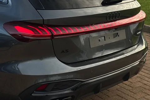 Audi A5 Avant 2.0 TDI Edition 1 S Tronic quattro Euro 6 (s/s) 5dr Thumbnail #8