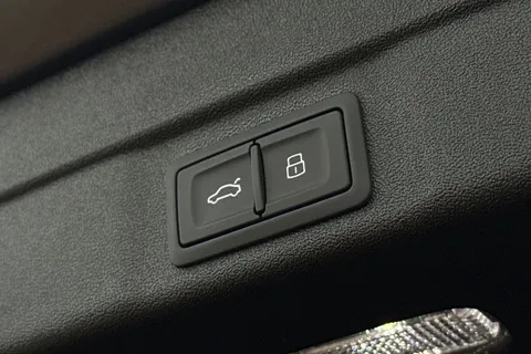 Audi A5 Avant 2.0 TDI Edition 1 S Tronic quattro Euro 6 (s/s) 5dr Thumbnail #27