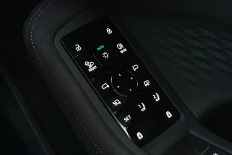 Audi A5 Avant 2.0 TDI Edition 1 S Tronic quattro Euro 6 (s/s) 5dr Thumbnail #39