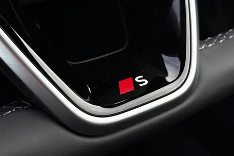 Audi A5 Avant 2.0 TDI Edition 1 S Tronic quattro Euro 6 (s/s) 5dr Thumbnail #47