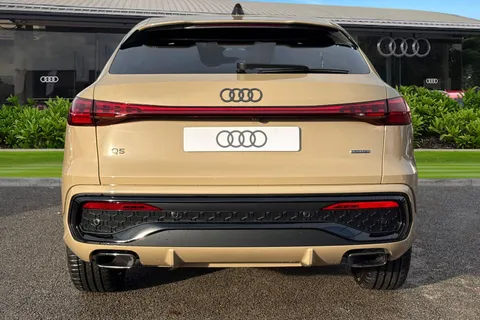  Audi Q5 2.0 TFSI Edition 1 Sportback S Tronic quattro Euro 6 (s/s) 5dr Thumbnail #5