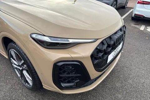  Audi Q5 2.0 TFSI Edition 1 Sportback S Tronic quattro Euro 6 (s/s) 5dr Thumbnail #9