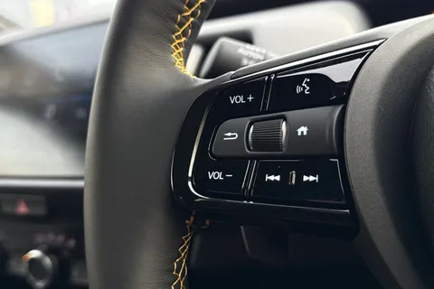 33 of 48 for HONDA JAZZ 1.5 i-MMD Hybrid Advance Sport 5dr eCVT