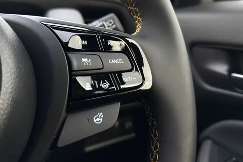 34 of 48 for HONDA JAZZ 1.5 i-MMD Hybrid Advance Sport 5dr eCVT