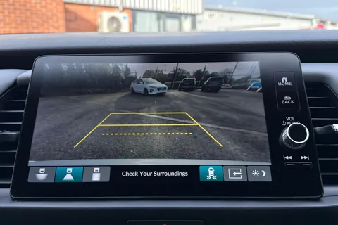 36 of 48 for HONDA JAZZ 1.5 i-MMD Hybrid Advance Sport 5dr eCVT