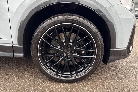  Audi SQ2 2.0 TFSI Black Edition S Tronic quattro Euro 6 (s/s) 5dr Thumbnail #10
