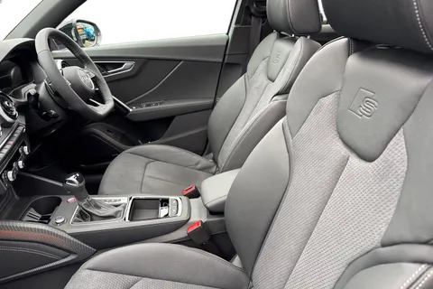  Audi SQ2 2.0 TFSI Black Edition S Tronic quattro Euro 6 (s/s) 5dr Thumbnail #16