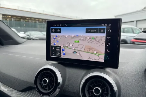  Audi SQ2 2.0 TFSI Black Edition S Tronic quattro Euro 6 (s/s) 5dr Thumbnail #17