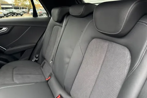  Audi SQ2 2.0 TFSI Black Edition S Tronic quattro Euro 6 (s/s) 5dr Thumbnail #19