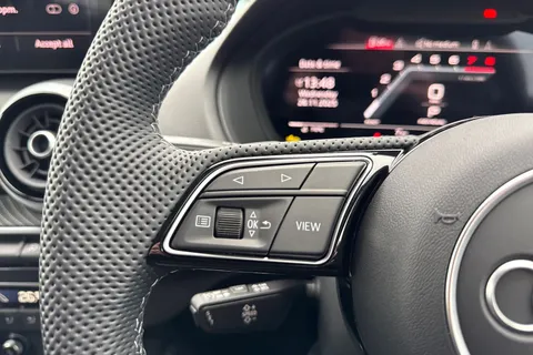  Audi SQ2 2.0 TFSI Black Edition S Tronic quattro Euro 6 (s/s) 5dr Thumbnail #29