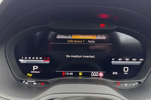  Audi SQ2 2.0 TFSI Black Edition S Tronic quattro Euro 6 (s/s) 5dr Thumbnail #32