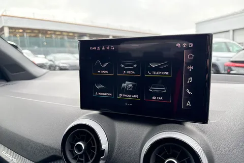  Audi SQ2 2.0 TFSI Black Edition S Tronic quattro Euro 6 (s/s) 5dr Thumbnail #35