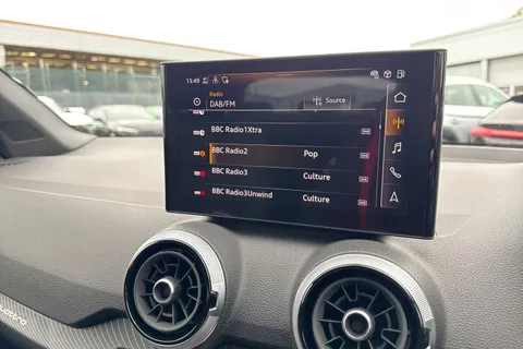  Audi SQ2 2.0 TFSI Black Edition S Tronic quattro Euro 6 (s/s) 5dr Thumbnail #36