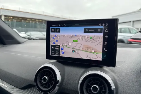  Audi SQ2 2.0 TFSI Black Edition S Tronic quattro Euro 6 (s/s) 5dr Thumbnail #41