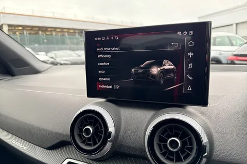  Audi SQ2 2.0 TFSI Black Edition S Tronic quattro Euro 6 (s/s) 5dr Thumbnail #45