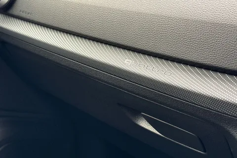  Audi SQ2 2.0 TFSI Black Edition S Tronic quattro Euro 6 (s/s) 5dr Thumbnail #55