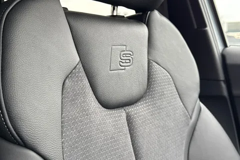  Audi SQ2 2.0 TFSI Black Edition S Tronic quattro Euro 6 (s/s) 5dr Thumbnail #56