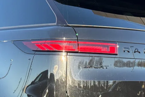 DX75NHZ Land Rover Range Rover Sport 3.0 P460e Edition 5dr Thumbnail #20