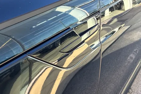 DX75NHZ Land Rover Range Rover Sport 3.0 P460e Edition 5dr Thumbnail #29