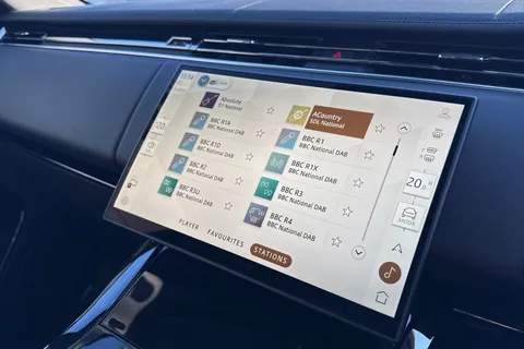 DX75NHZ Land Rover Range Rover Sport 3.0 P460e Edition 5dr Thumbnail #35