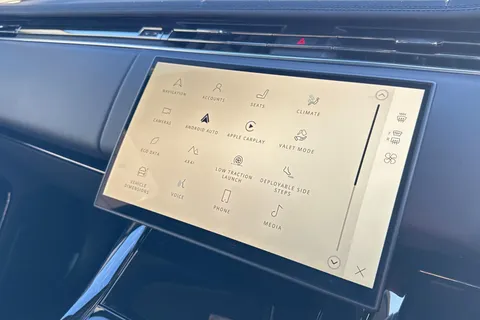 DX75NHZ Land Rover Range Rover Sport 3.0 P460e Edition 5dr Thumbnail #36