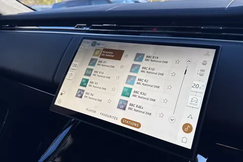 DX75NHZ Land Rover Range Rover Sport 3.0 P460e Edition 5dr Thumbnail #46