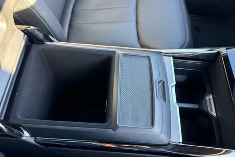 DX75NHZ Land Rover Range Rover Sport 3.0 P460e Edition 5dr Thumbnail #51