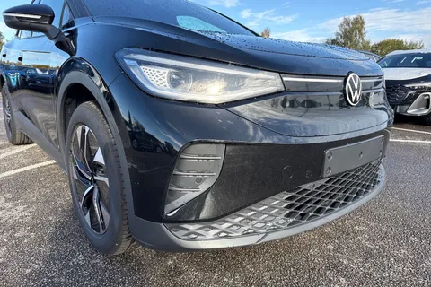  Volkswagen ID.4 Pro 77kWh Match Auto 5dr Thumbnail #9