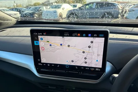  Volkswagen ID.4 Pro 77kWh Match Auto 5dr Thumbnail #17