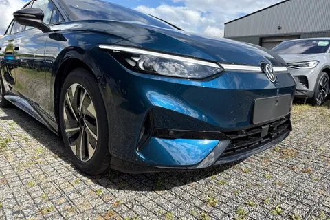  Volkswagen Id.7 Pro S 86kWh Match Plus Tourer Auto 5dr Thumbnail #8