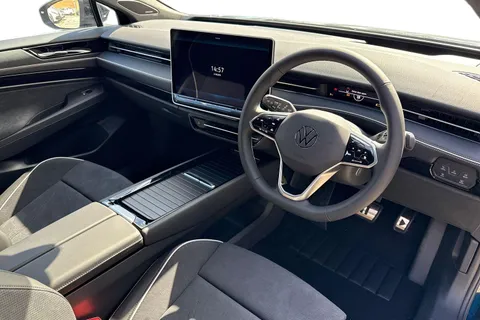  Volkswagen Id.7 Pro S 86kWh Match Plus Tourer Auto 5dr Thumbnail #13