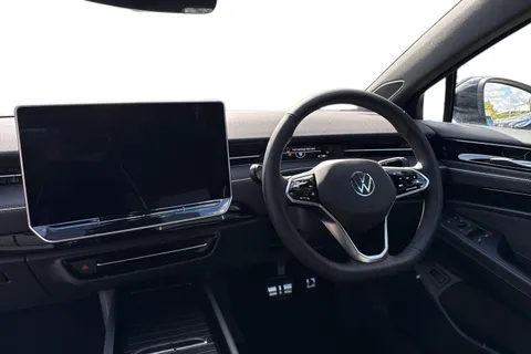  Volkswagen Id.7 Pro S 86kWh Match Plus Tourer Auto 5dr Thumbnail #17