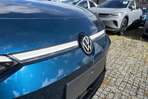  Volkswagen Id.7 Pro S 86kWh Match Plus Tourer Auto 5dr Thumbnail #24