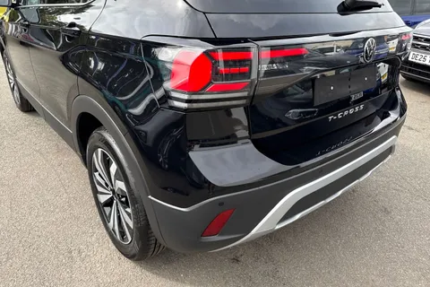  Volkswagen T-Cross 1.0 TSI Match Euro 6 (s/s) 5dr Thumbnail #7