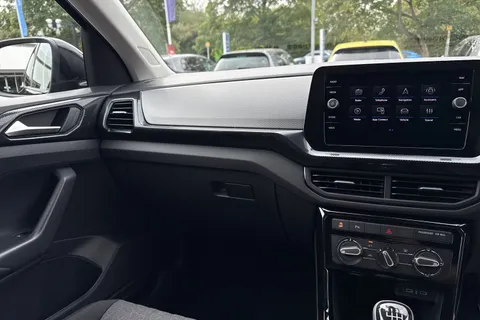  Volkswagen T-Cross 1.0 TSI Match Euro 6 (s/s) 5dr Thumbnail #19