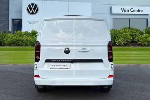 DG25EYB Volkswagen Transporter 2.0 TDI 110 Commerce Plus Van Thumbnail #5