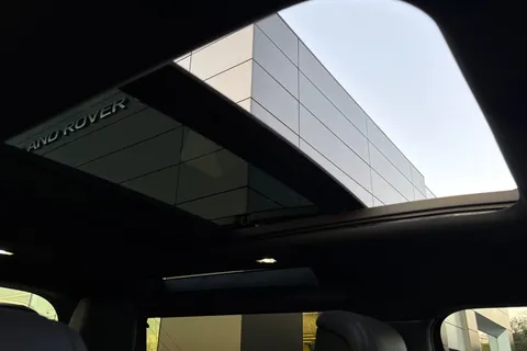 KO24WHV Land Rover Defender 90 3.0 D300 X-Dynamic HSE 3dr Thumbnail #32