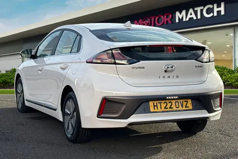 HT22OVZ Hyundai Ioniq 1.6 h-GDi Premium DCT Euro 6 (s/s) 5dr Thumbnail #3