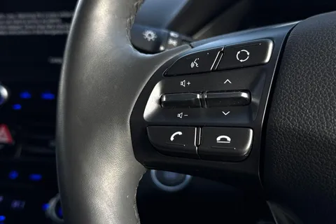 HT22OVZ Hyundai Ioniq 1.6 h-GDi Premium DCT Euro 6 (s/s) 5dr Thumbnail #35